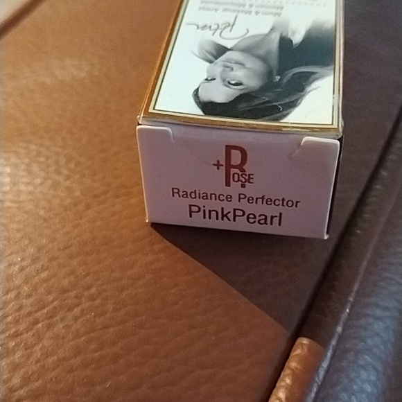 NIB pixi rose radiance perfector skin illuminating enhancer - Picture 6 of 8